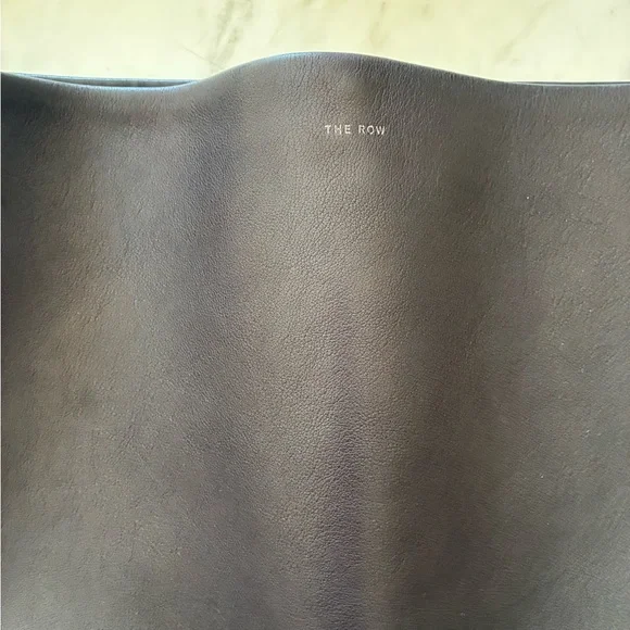 The Row Large N/S Park Tote Bag - Picture 3 of 10